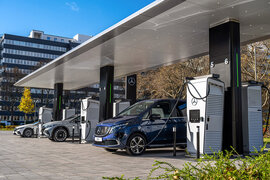 C + P Referenzen | Mercedes-Benz HPC Charging Hub