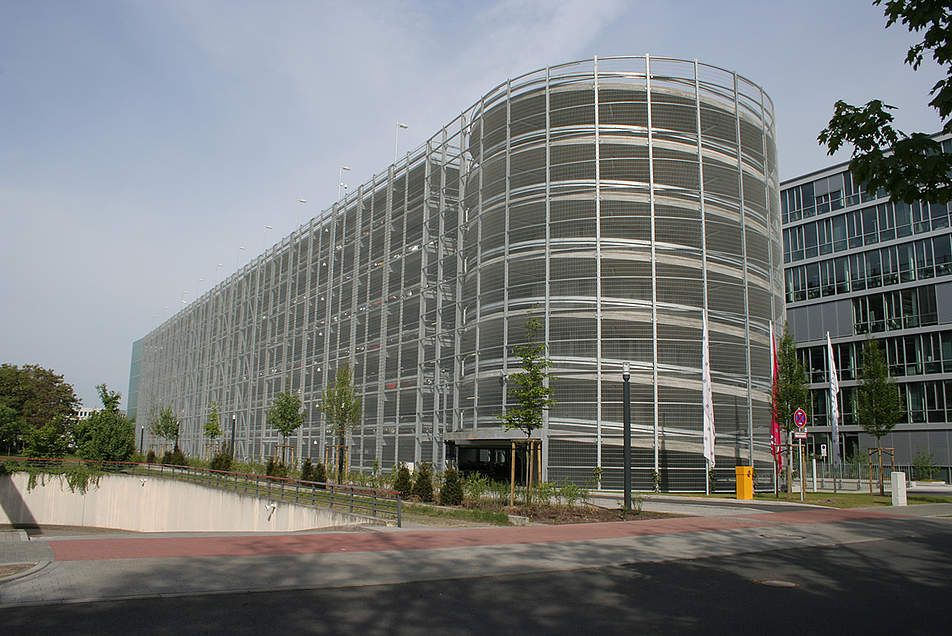 C + P Parkhausbau