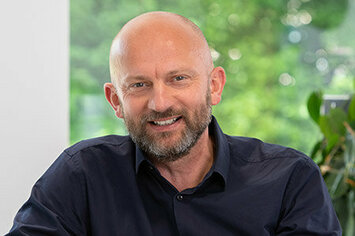 Dipl.-Ing. (FH), MBA Bernhard Neppl Geschäftsführer C + P Industriebau Regensburg
GmbH & Co. KG Regensburg. Dipl.-Ing. (FH), MBA Bernhard Neppl Geschäftsführer C + P Industriebau Regensburg
GmbH & Co. KG Regensburg.