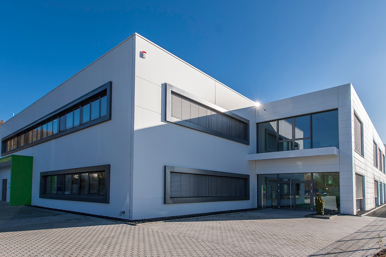C + P Referenzen | Firmensitz FKM