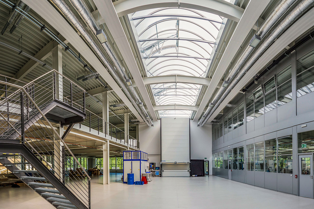 C + P Referenzen | Produktionshalle mit Büro